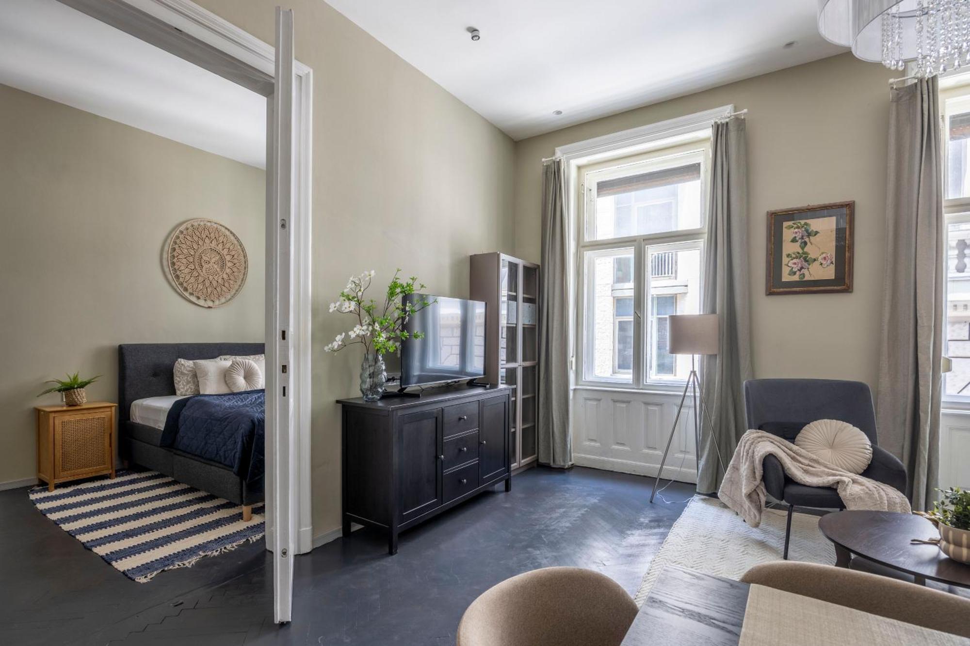 Charming Art Deco Style Apartment In The Heart Of บูดาเปสต์ ภายนอก รูปภาพ